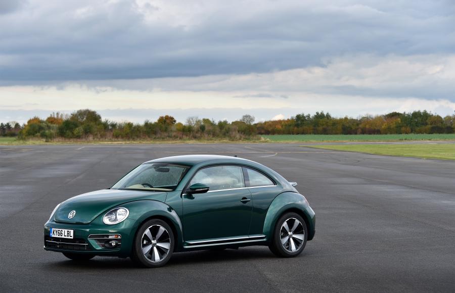  Volkswagen Beetle 2016 года  (UK) (фото 4 из 26)
